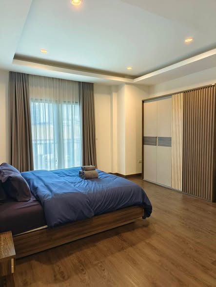bedroom of House 10-5 Ekkamai2