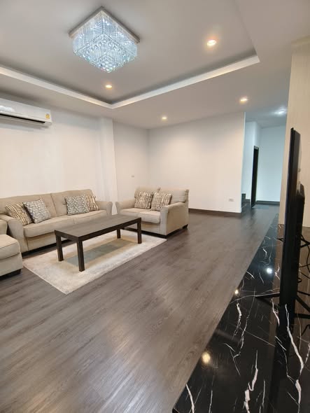 living room of House 10-5 Ekkamai2