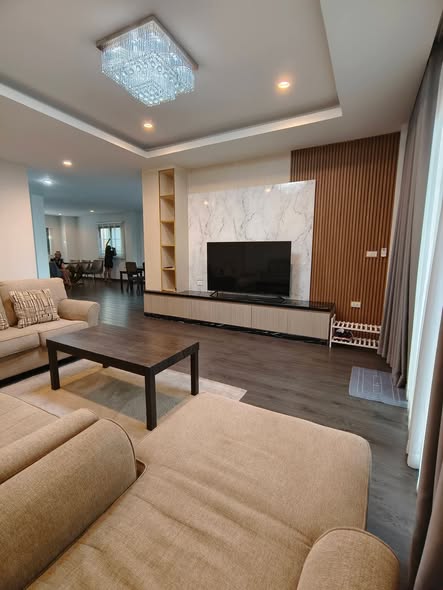 living room of House 10-5 Ekkamai2