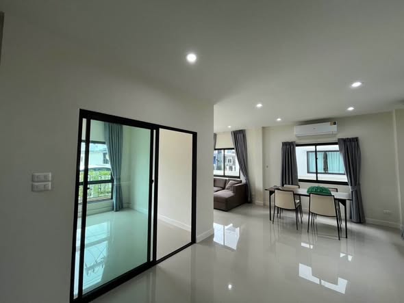 room interior of House for Rent Fully Furnish