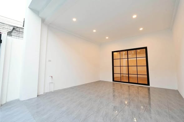 room interior of Huai Khwang