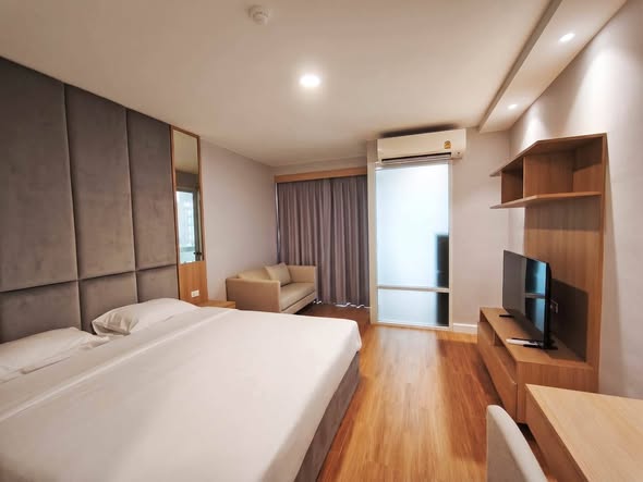bedroom of i-House Laguna Garden RCA – Building A (Blue)
