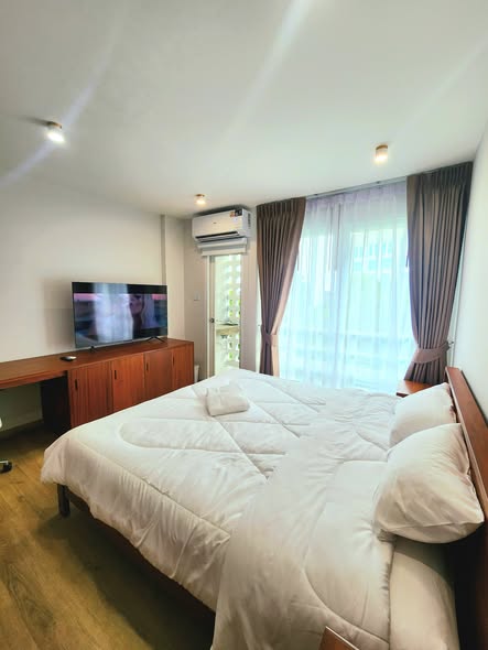 bedroom of i-House Laguna Garden RCA – Building A (Blue)