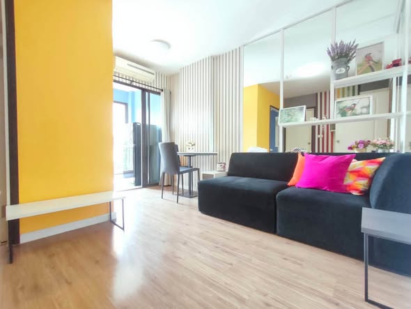 living room of iCondo Sukhumvit 103