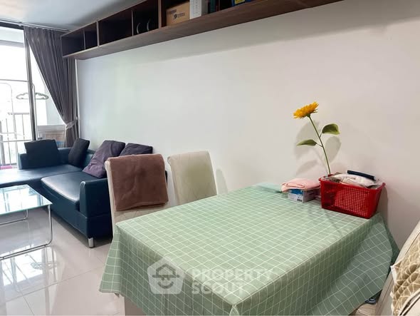bedroom of Ideo Blucove Sathorn