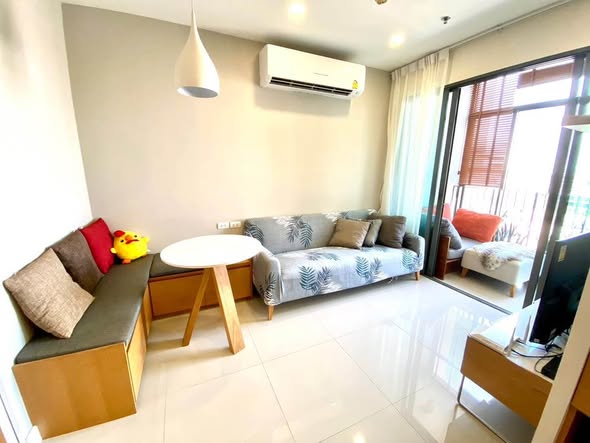 bedroom and living room of Ideo BluCove Sukhumvit