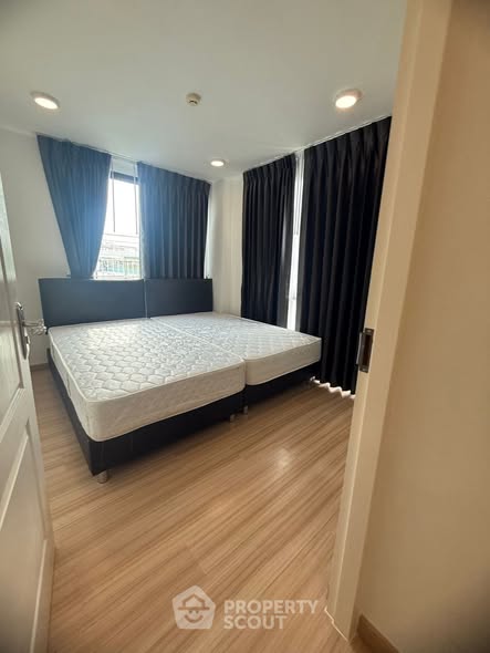 bedroom of Ideo Charan 70 – Riverview