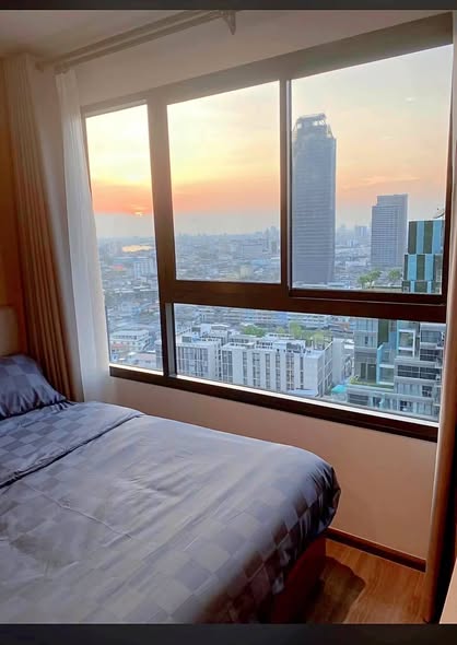 bedroom of IDEO Chula-Sam Yan