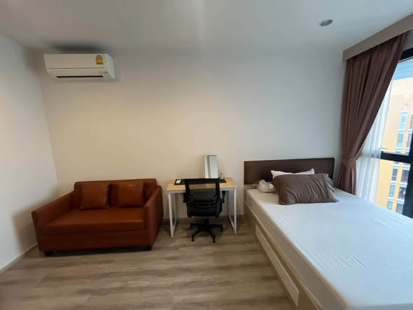 bedroom of Ideo Mobi Asoke
