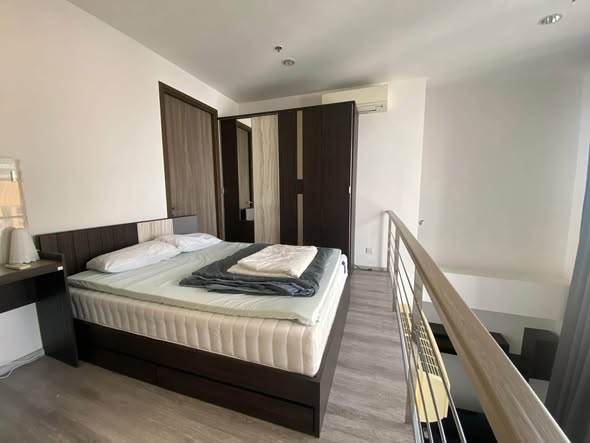 bedroom of Ideo Mobi Asoke