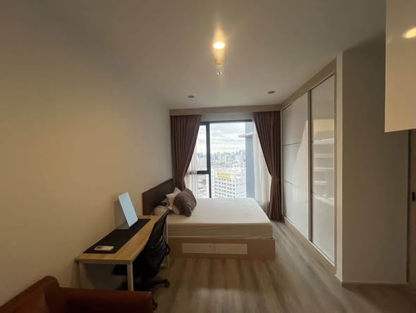 bedroom of Ideo Mobi Asoke