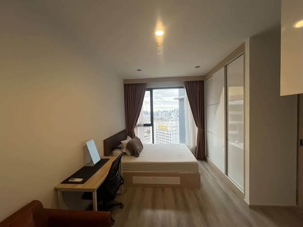 bedroom of Ideo Mobi Asoke