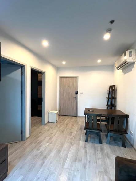 room interior of Ideo Mobi Charan Interchange Condominium