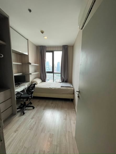 bedroom of Ideo Mobi Rama 9