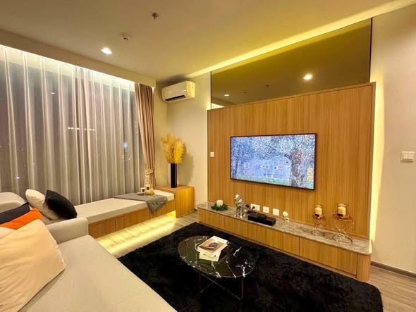 living room and bedroom of Ideo Mobi Rang Nam