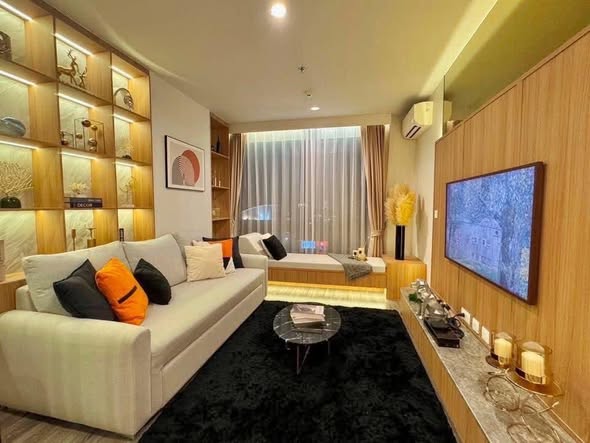 living room and bedroom of Ideo Mobi Rang Nam