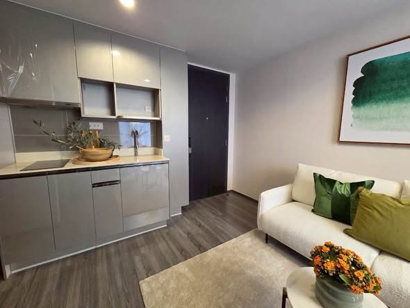 living room of Ideo Mobi Sukhumvit 40