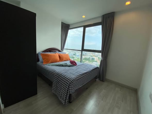 bedroom of Ideo Mobi Sukhumvit 81