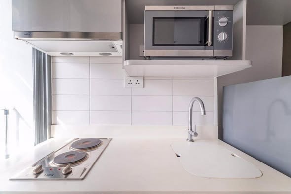 kitchen of Ideo Mobi Sukhumvit 81