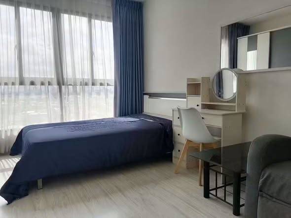 bedroom of Ideo Mobi Sukhumvit Eastgate