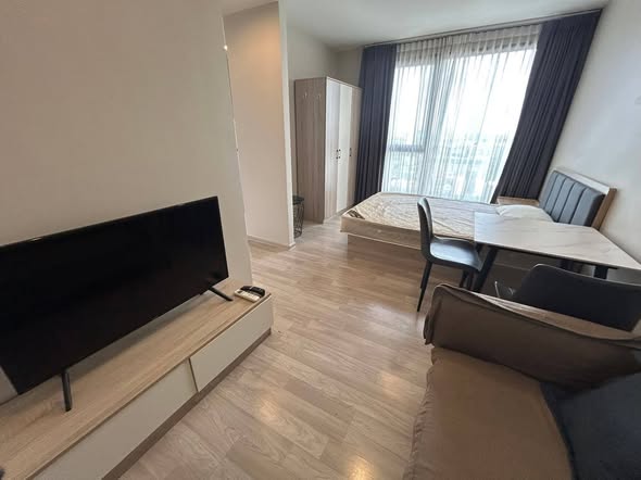 bedroom of Ideo Mobi Sukhumvit Eastpoint