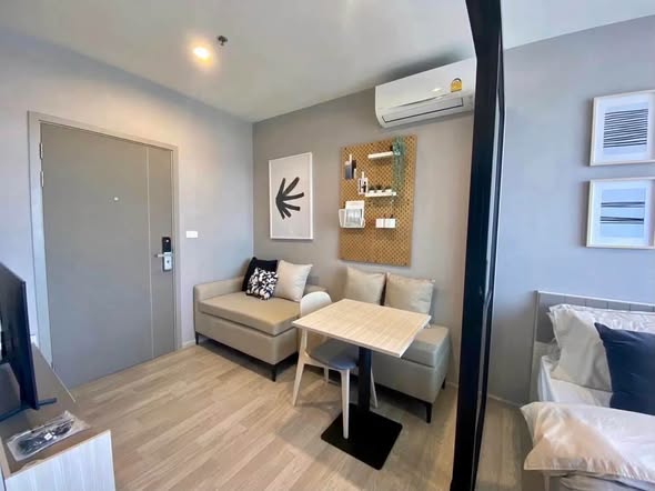 bedroom of Ideo Mobi Sukhumvit Eastpoint