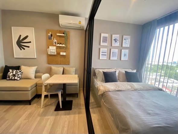 bedroom of Ideo Mobi Sukhumvit Eastpoint
