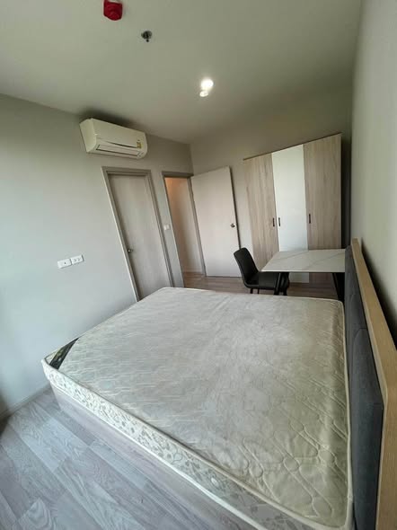 bedroom of Ideo Mobi Sukhumvit Eastpoint