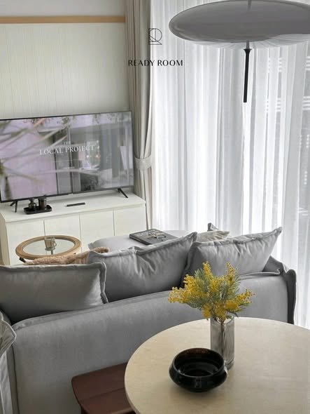 bedroom and living room of Ideo Mobi Sukhumvit Eastpoint