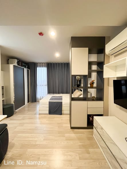 bedroom and room interior of Ideo Mobi Sukhumvit Eastpoint
