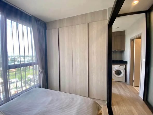 bedroom and room interior of Ideo Mobi Sukhumvit Eastpoint