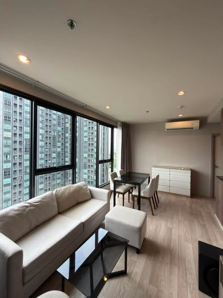 living room of Ideo Mobi Sukhumvit Eastpoint