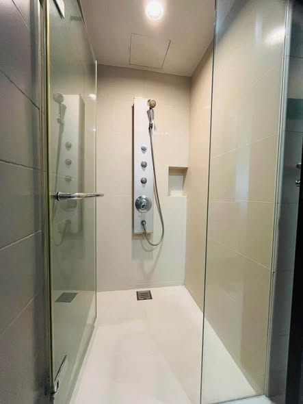 room interior of Ideo Morph 38