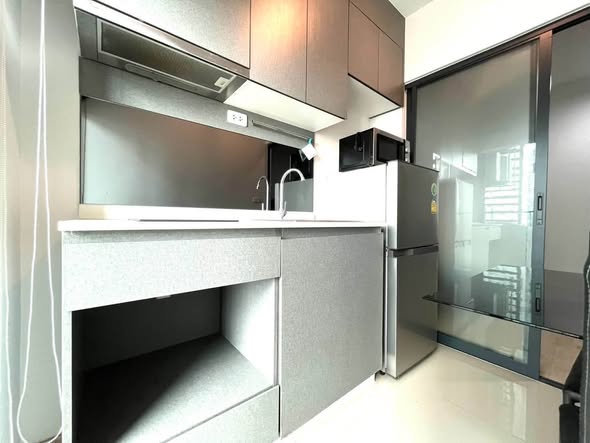 bathroom and kitchen of Ideo New Rama 9