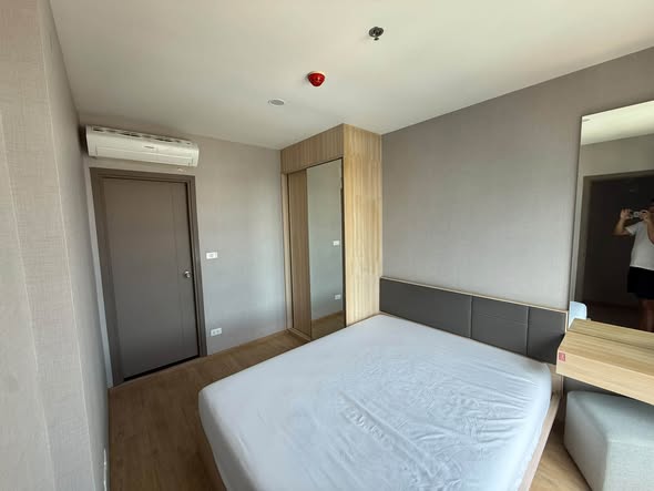 bedroom of Ideo O2 – Building A