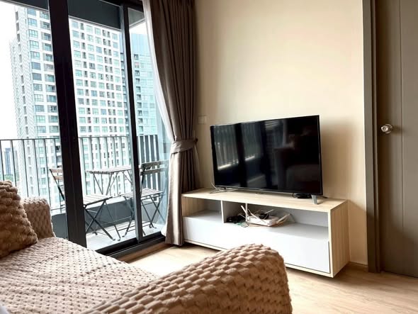 bedroom of Ideo O2 – Building A