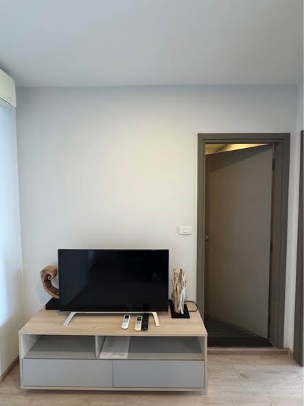 living room and room interior of Ideo O2 – Building A