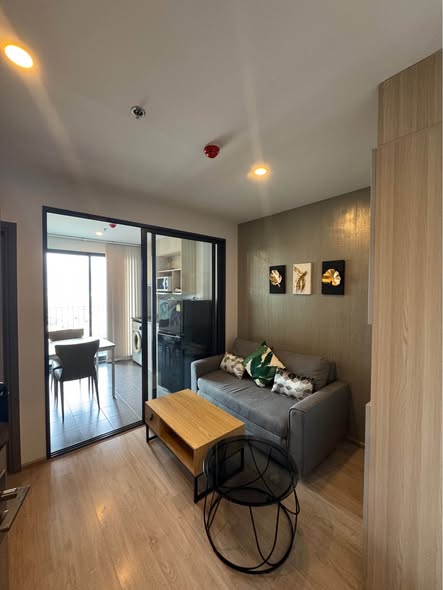 living room and room interior of Ideo O2 – Building A