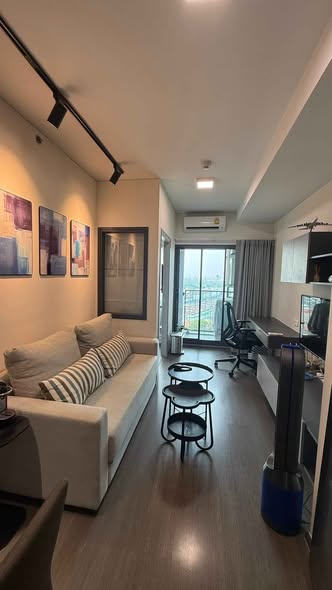 living room of Ideo Phaholyothin Chatuchak