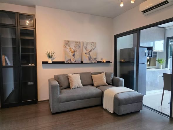 living room and room interior of Ideo Phaholyothin Chatuchak