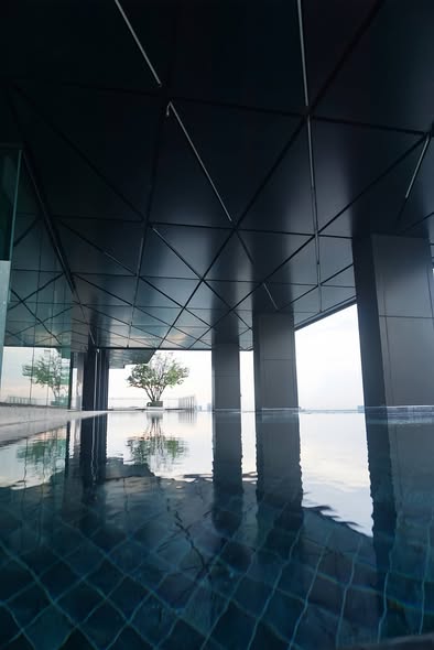 pool of Ideo Phaholyothin Chatuchak