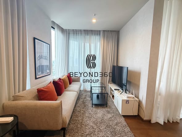 bedroom and room interior of Ideo Q Sukhumvit 36