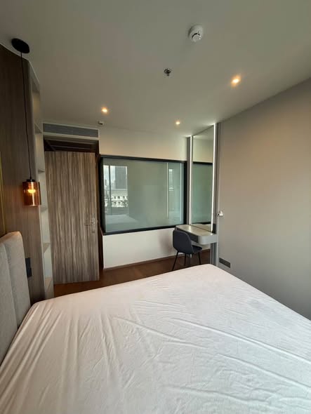 bedroom and room interior of Ideo Q Sukhumvit 36