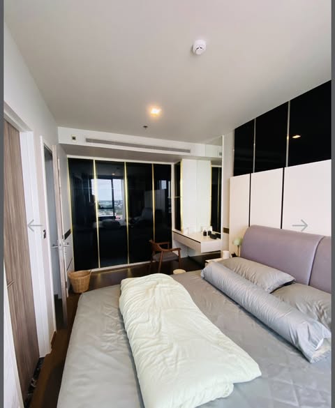 bedroom and room interior of Ideo Q Sukhumvit 36