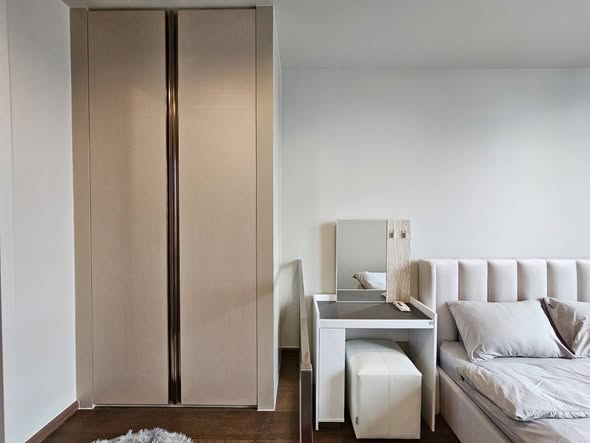 bedroom and room interior of Ideo Q Sukhumvit 36