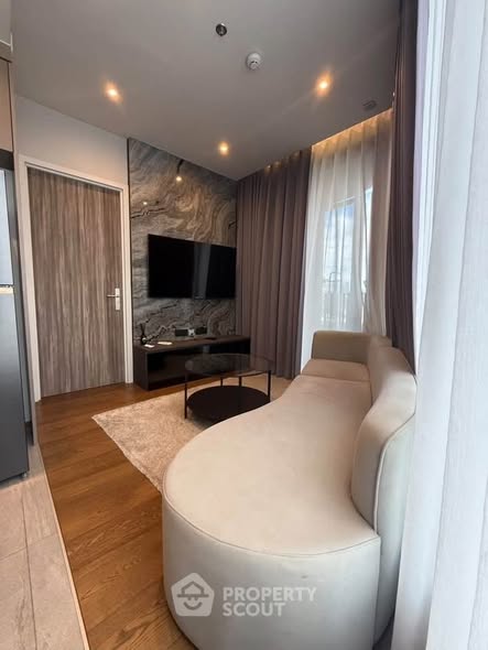 living room and bedroom of Ideo Q Sukhumvit 36