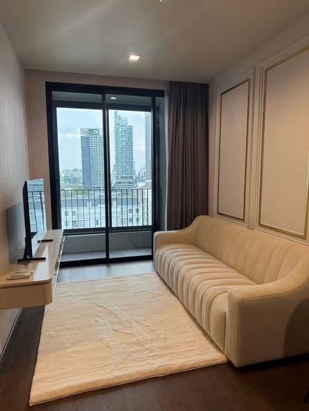 living room and bedroom and room interior of Ideo Q Sukhumvit 36