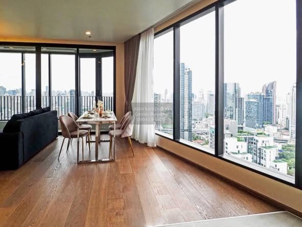 living room and room interior of Ideo Q Sukhumvit 36