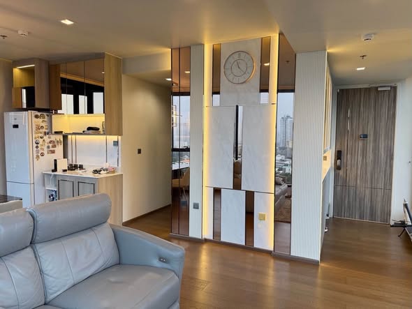 living room and room interior of Ideo Q Sukhumvit 36