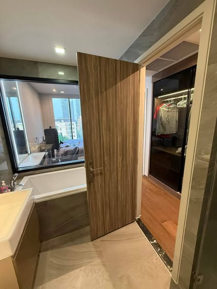 room interior of Ideo Q Sukhumvit 36
